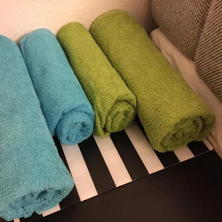 Right At The Metro Station Гостевой дом *